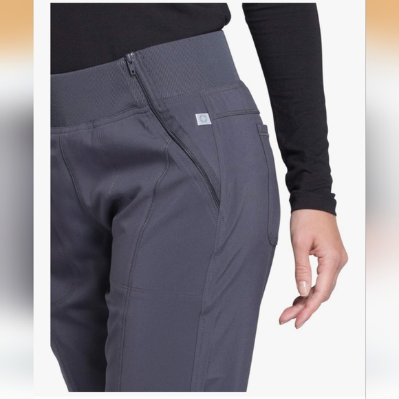 Cherokee Infinity Scrub Set - TALL - Picture 7 of 13